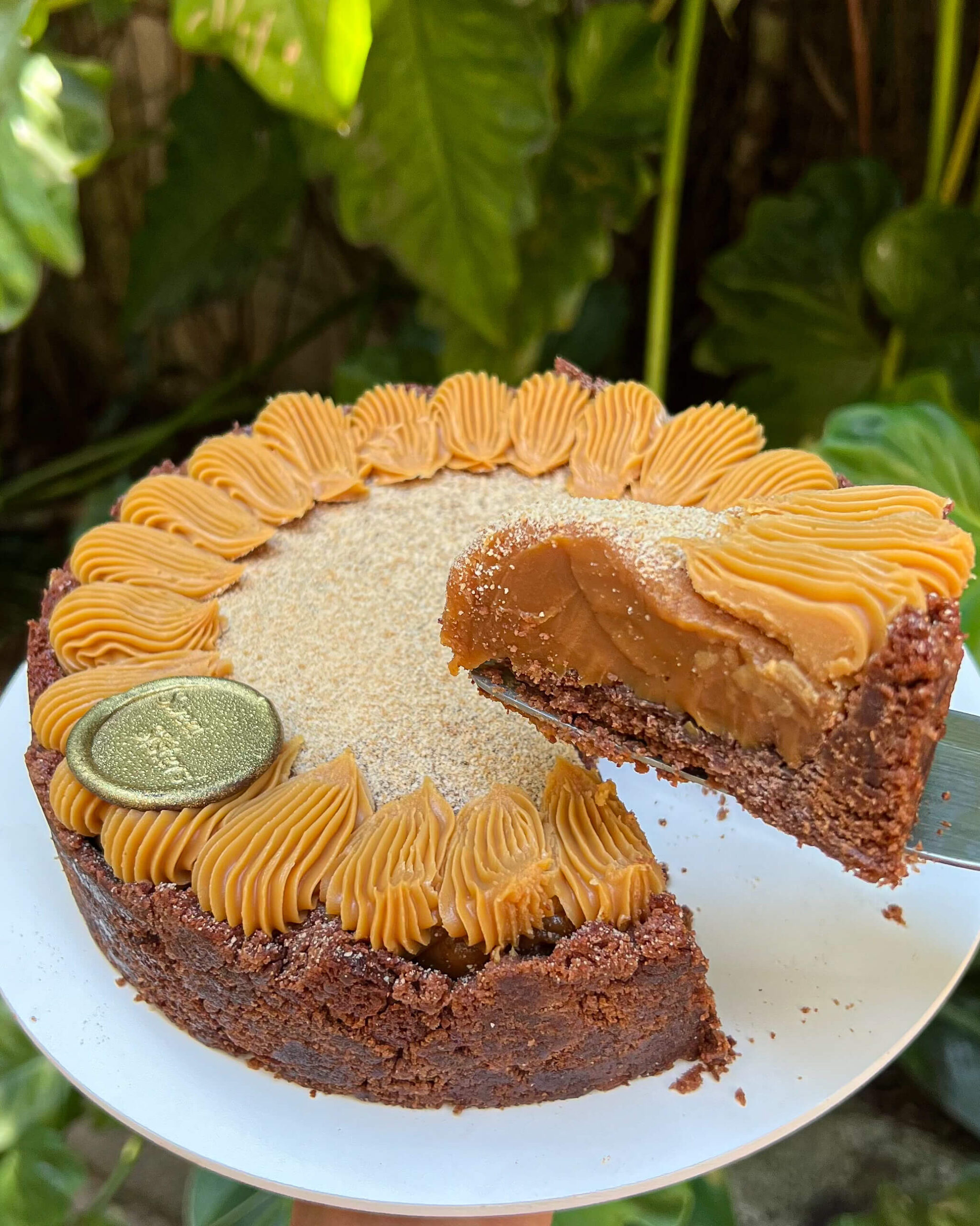 Torta de Brownie de Caramelo com flor de Sal