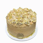 Bolo de Brigadeiro com Pistache e Crocante de Pistache